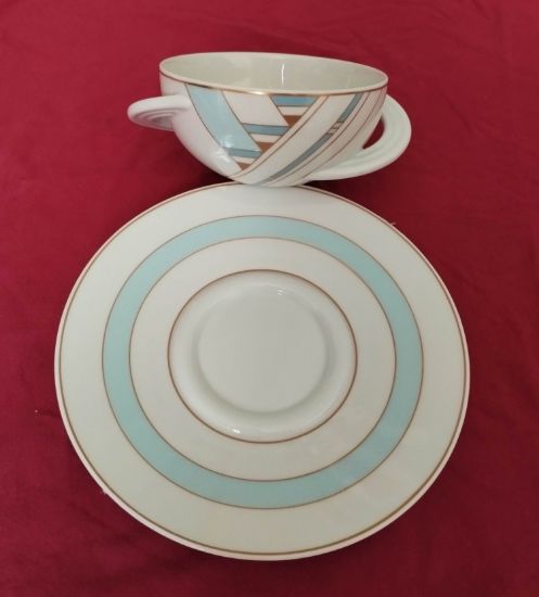  Porcelánová sada - šálek a podšálek z řady Rosenthal Studio-Linie.