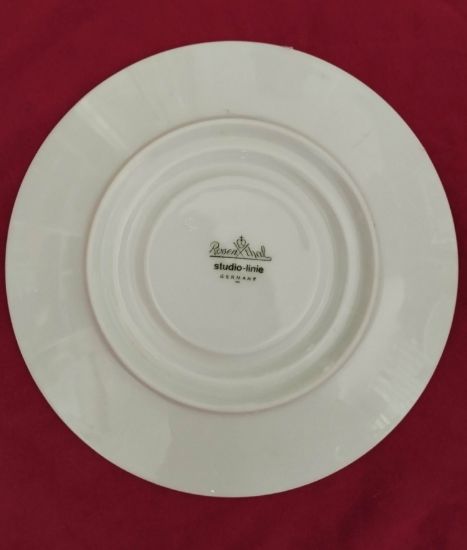  Porcelánová sada - šálek a podšálek z řady Rosenthal Studio-Linie.