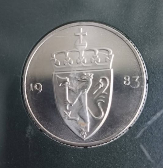 Sada norských mincí z roku 1983 v původním obalu. 